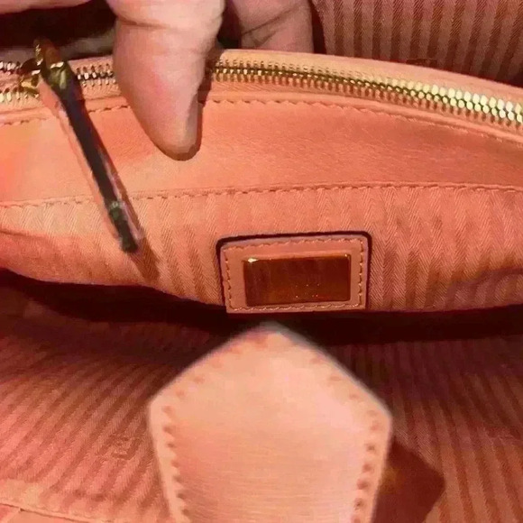 Fendi 2 way bag - Picture 11 of 13